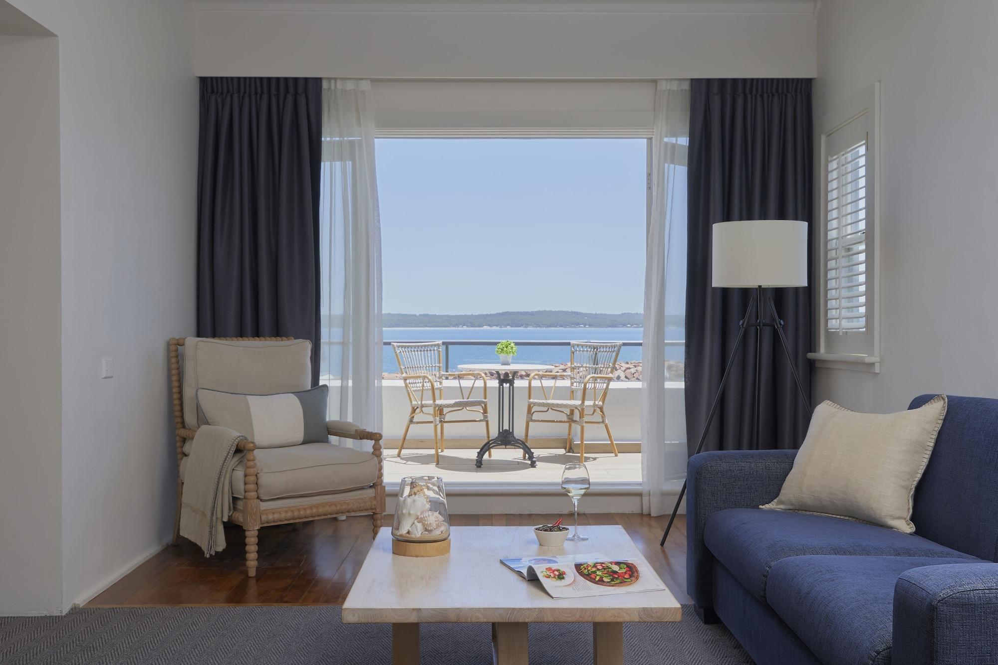 Anchorage Port Stephens Hotel Corlette Bagian luar foto