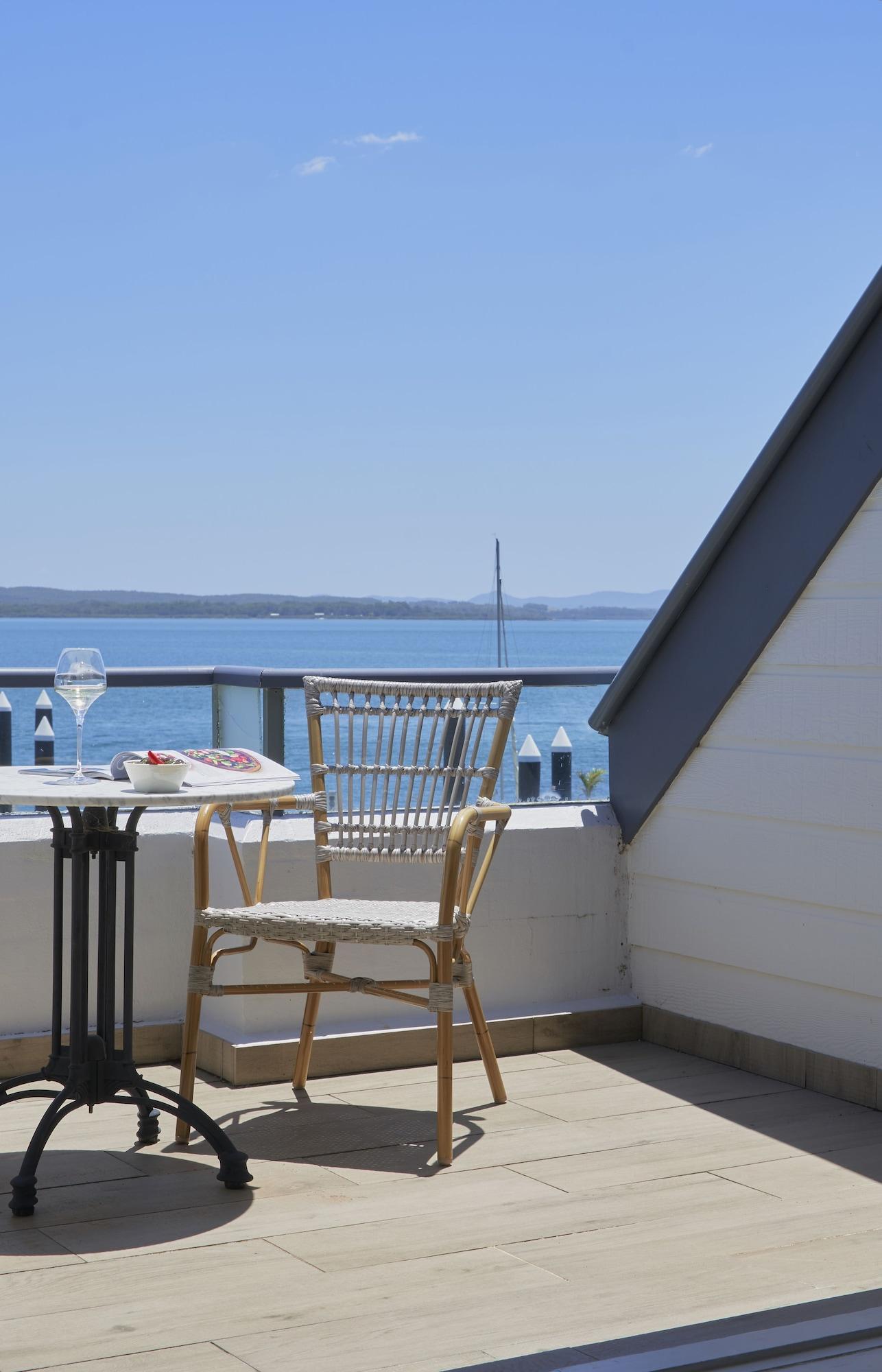 Anchorage Port Stephens Hotel Corlette Bagian luar foto