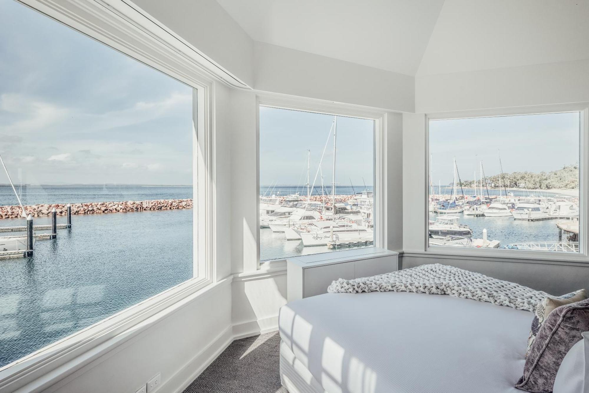 Anchorage Port Stephens Hotel Corlette Bagian luar foto