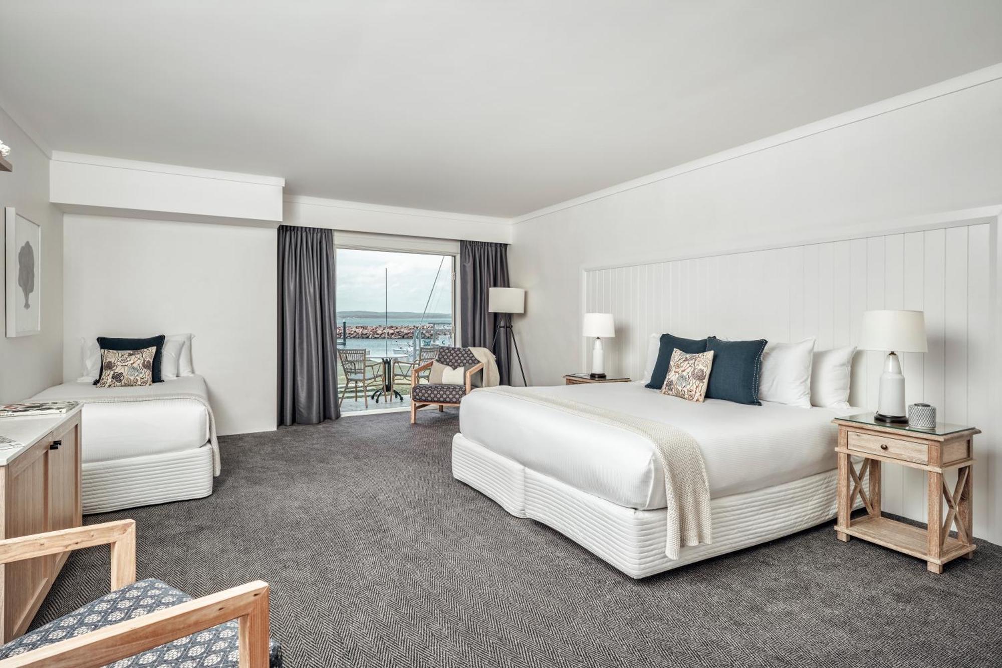 Anchorage Port Stephens Hotel Corlette Ruang foto