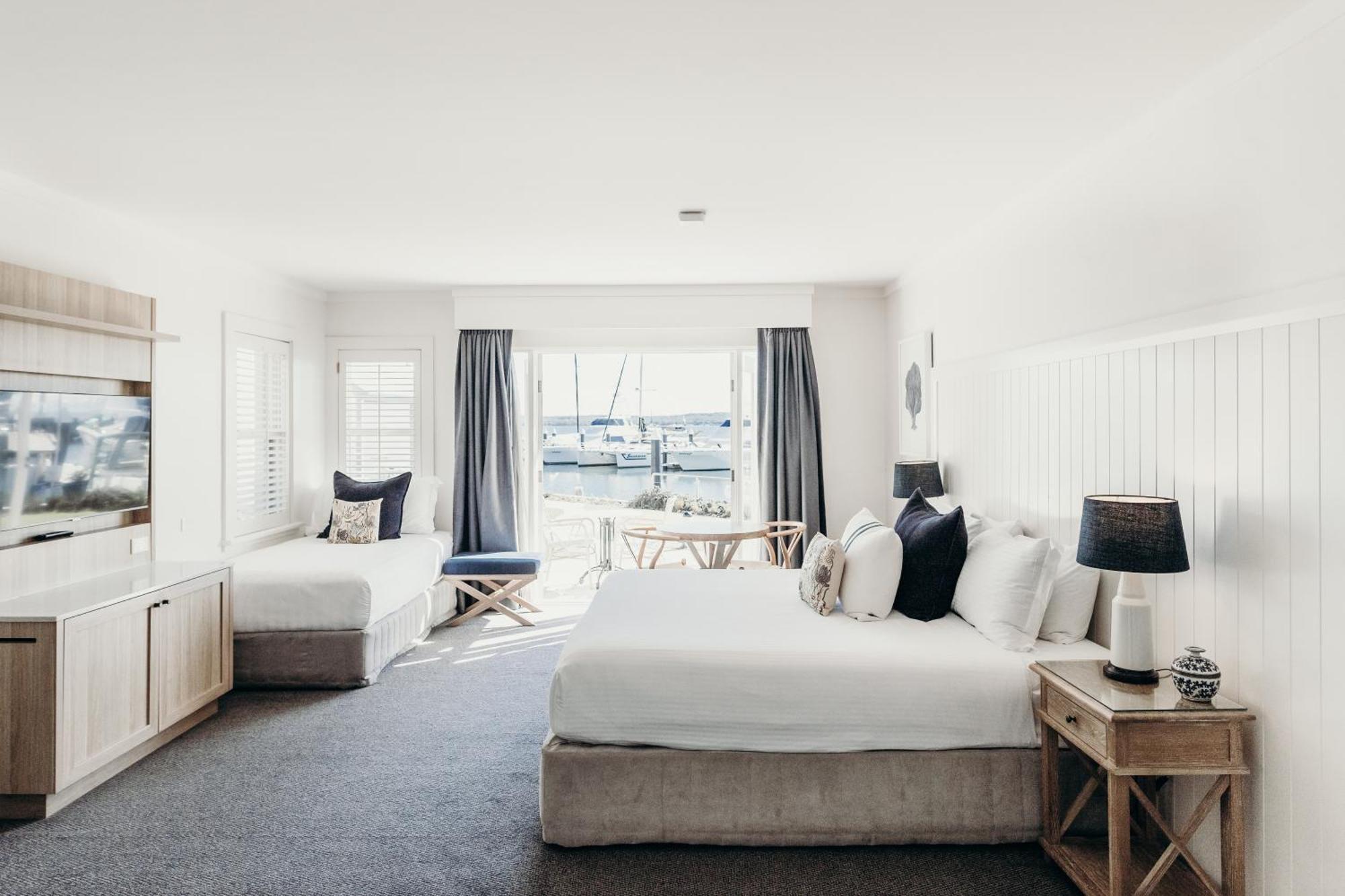 Anchorage Port Stephens Hotel Corlette Bagian luar foto